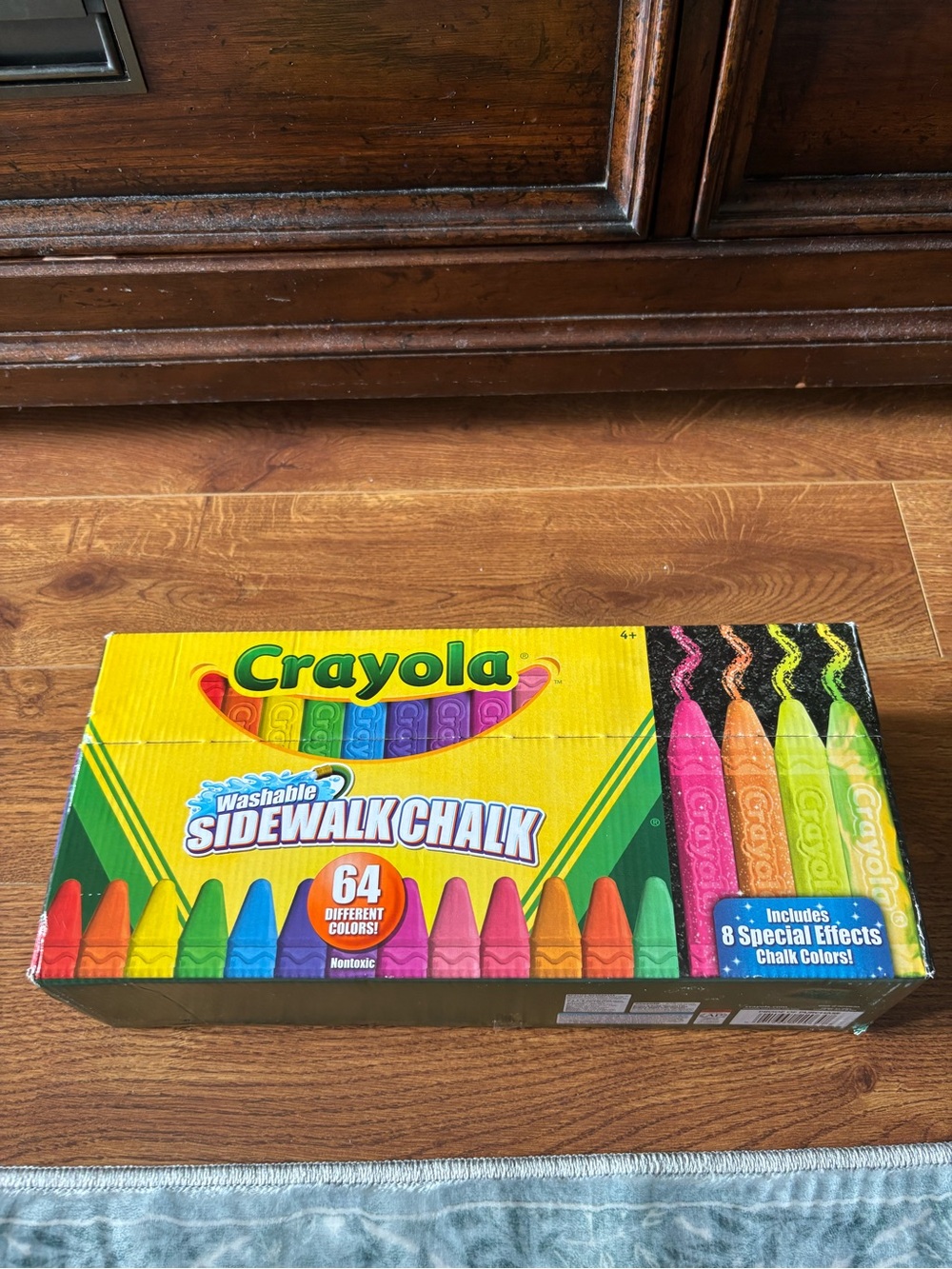 Crayola Washable Sidewalk Chalk - Rainbow Assortment (64 Colors)